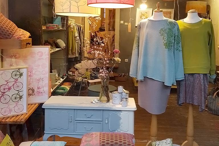 Blick in Schaufenster bei Frau Zimmer