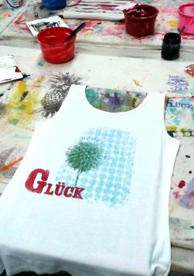 bedrucktes T-Shirt